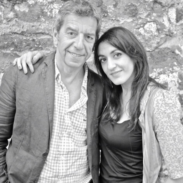Michel Cymes Tombe Sous Le Charme D Une Jeune Chanteuse