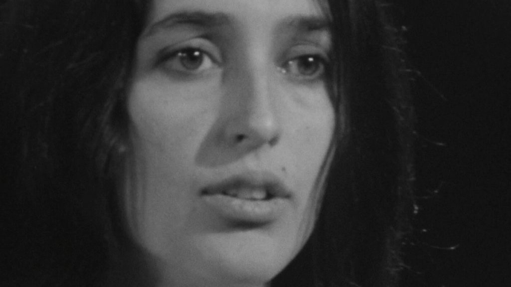 Face au public - Joan BAEZ