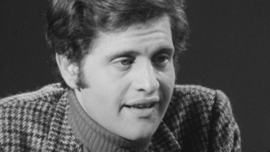 Georges DE CAUNES reçoit Joe DASSIN