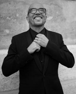 Pascal OBISPO propose un nouveau single