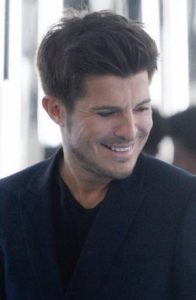 Vincent NICLO vous emmène en coulisses avec...