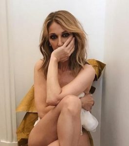 Céline DION pose entièrement nue pour...