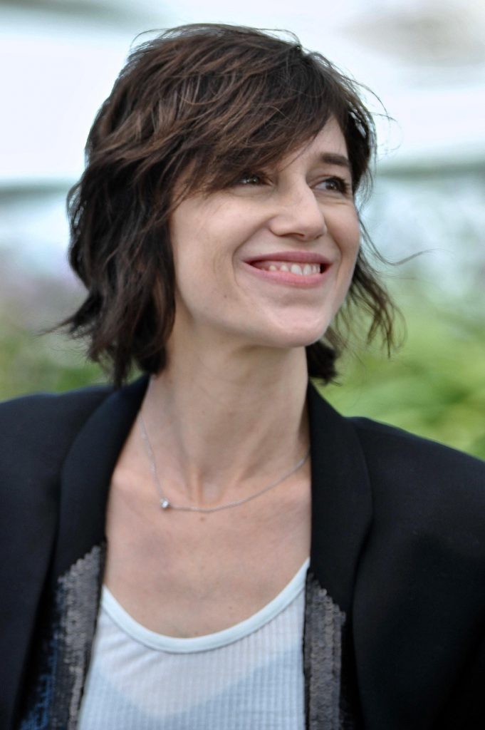 Charlotte GAINSBOURG dévoile simultanément deux vidéos