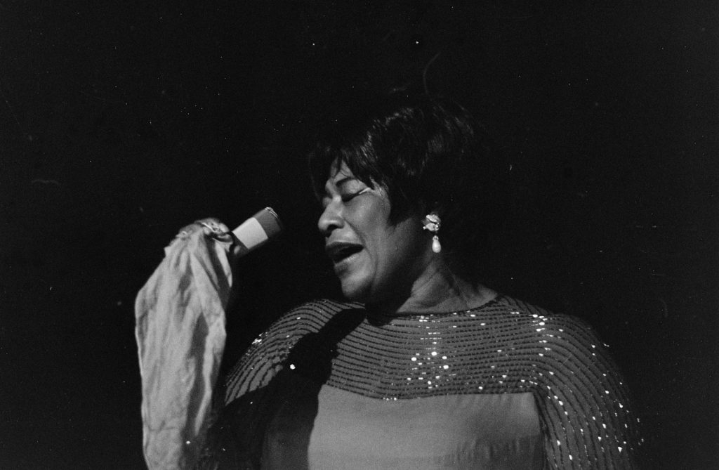 Un bon anniversaire à Ella FITZGERALD, qui aurait eu 104 ans ce 25 avril !