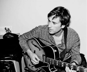 Ecoutez le nouveau single de Thomas DUTRONC : "Allongés dans l'herbe"