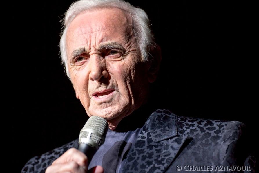 Charles AZNAVOUR : à 91 ans, il prévoit six concerts au Palais des Sports de Paris