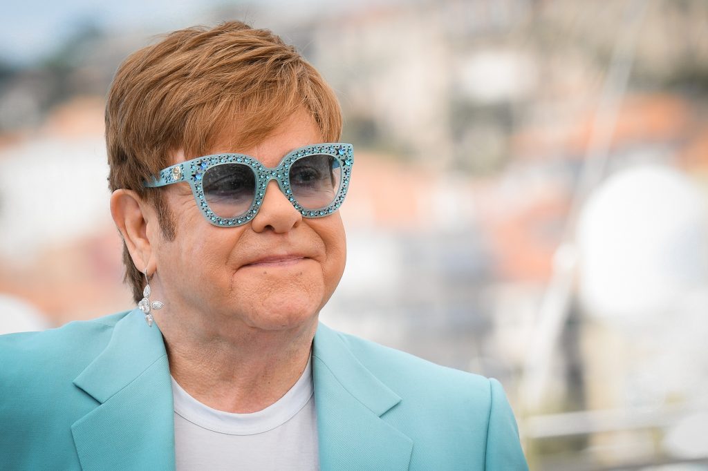 Elton JOHN collabore avec une légende du Metal