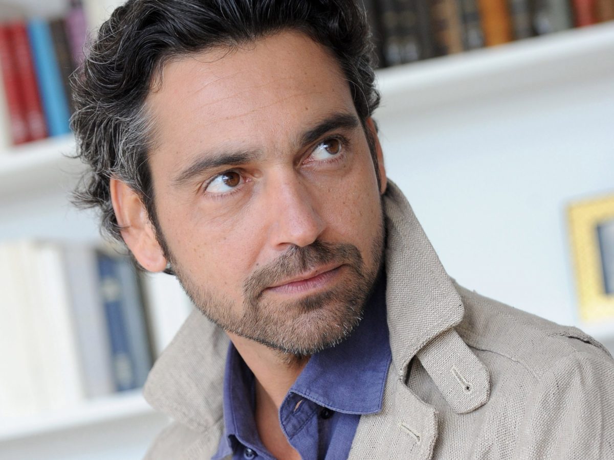 Le Comedien Et Chanteur Arnaud Giovaninetti Est Mort Melody Tv