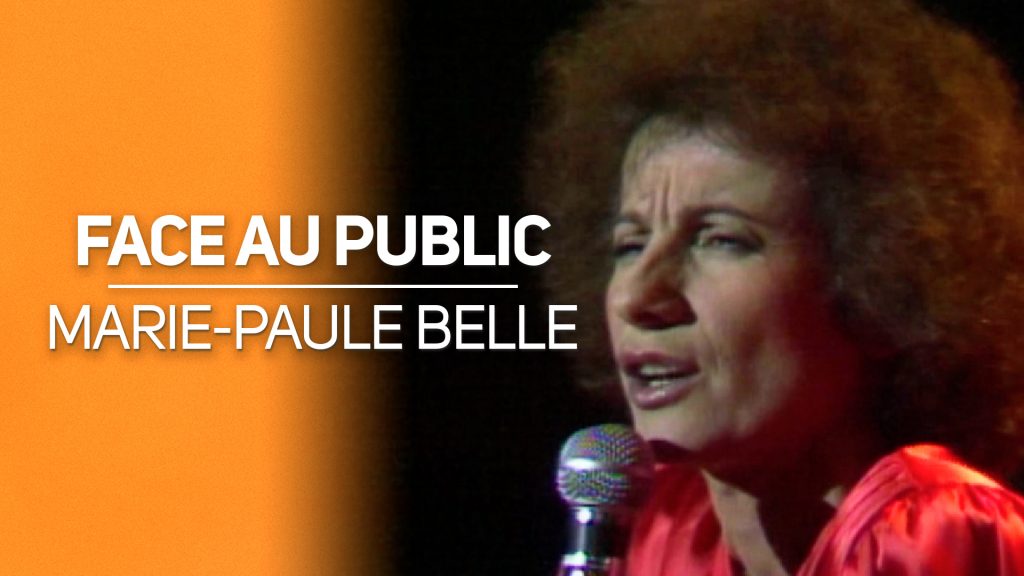 Face au public : Marie-Paule BELLE