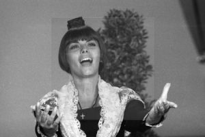 Mireille MATHIEU