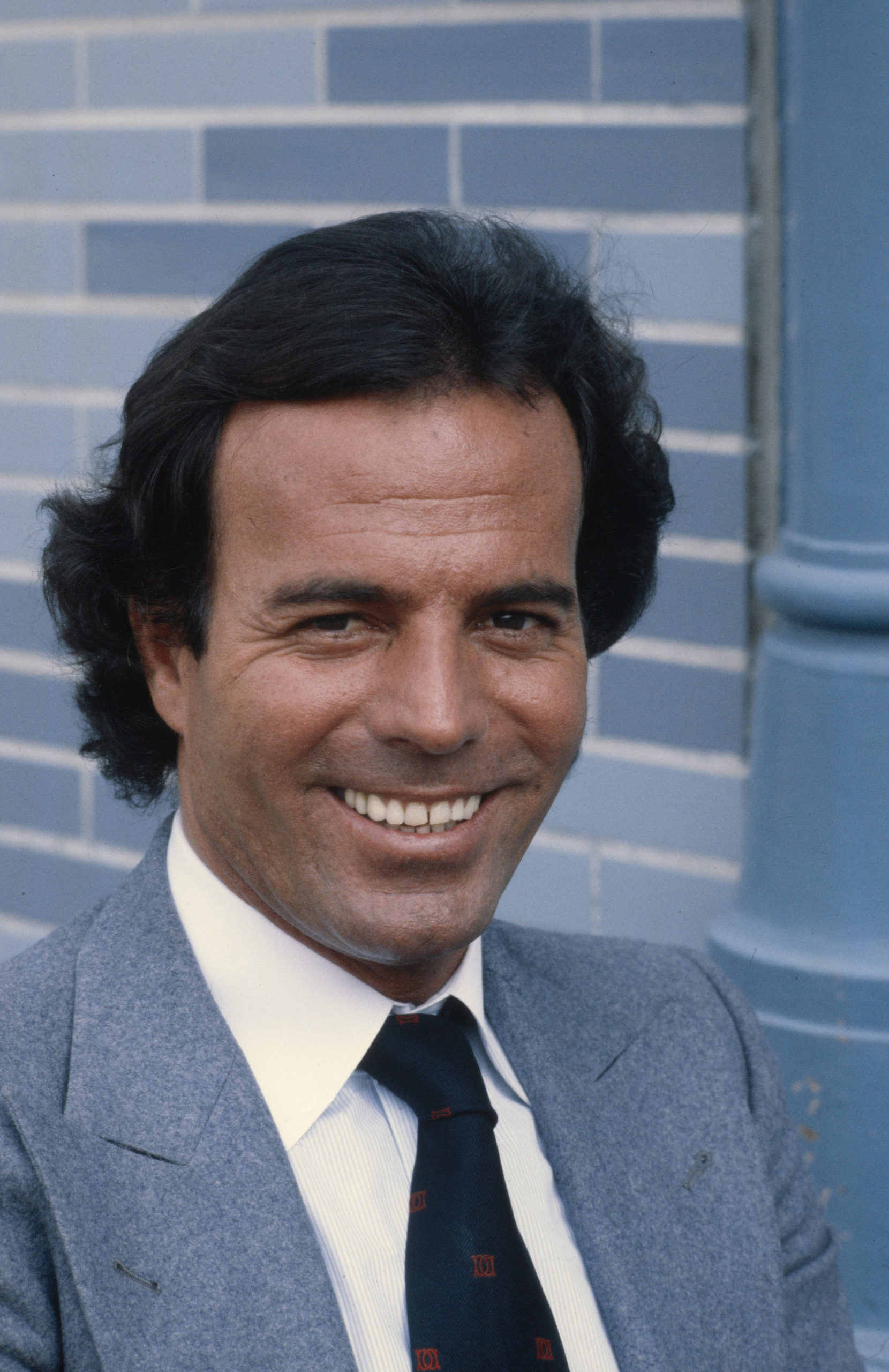 Julio Iglesias The Eternal Seducer You Women Archyworldys great-composers-fr-d-ric-chopin-full-documentary-youtube