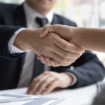 La Société des Bains de Mer recrute.
