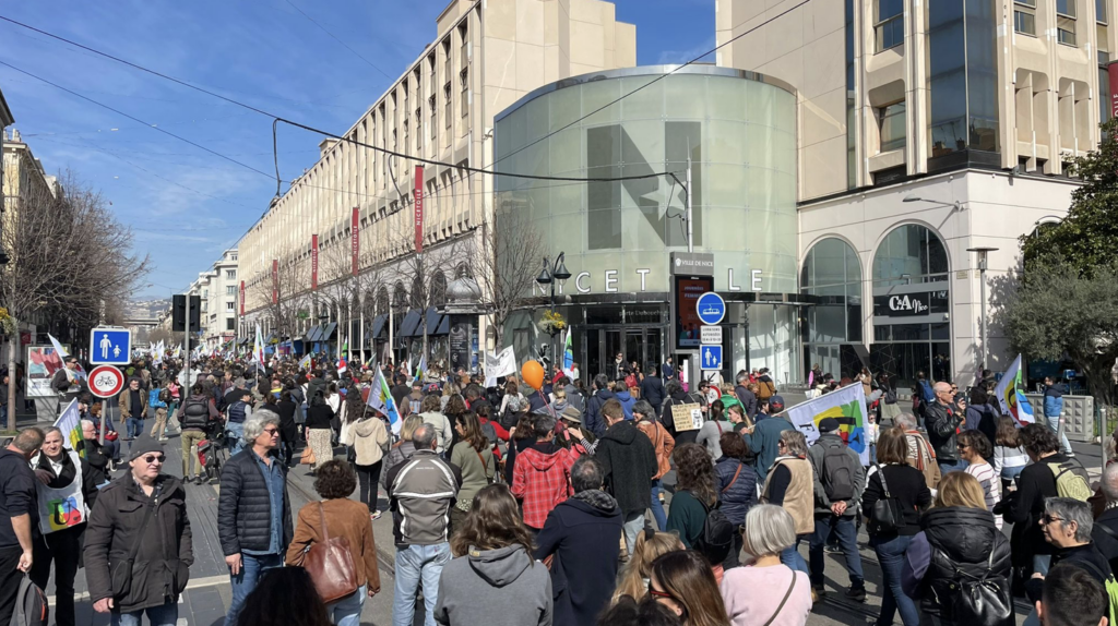 Grève du 7 mars 2023 : 30.000 manifestants à Nice une "mobilisation historique" pour la CFDT