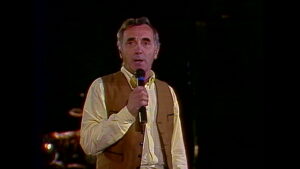 Découvrez un récital inédit de Charles Aznavour en Pologne