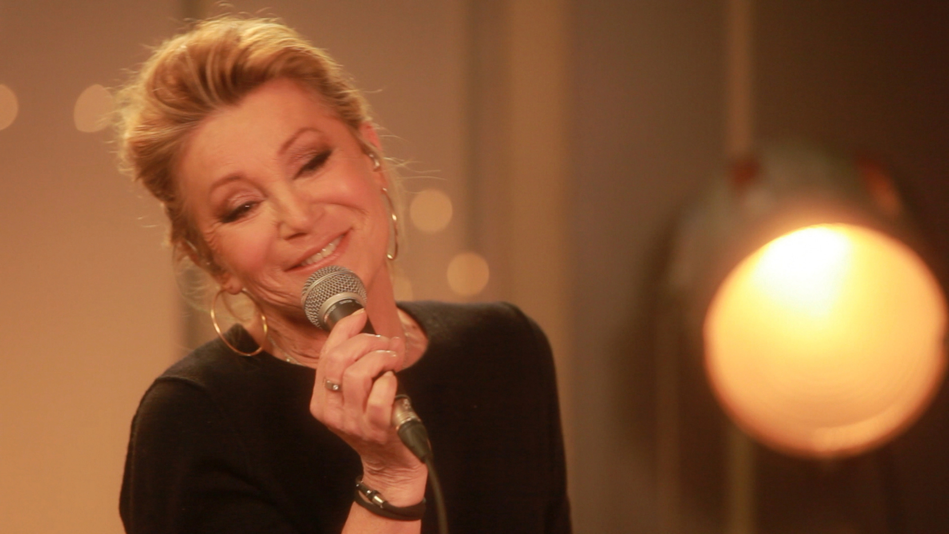 Sheila sort un nouvel album pour ses 60 ans de carrière ! Melody TV