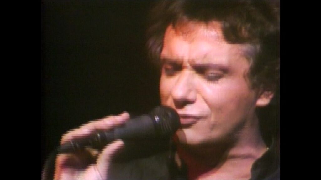 ETRE UNE FEMME - MICHEL SARDOU (1981)