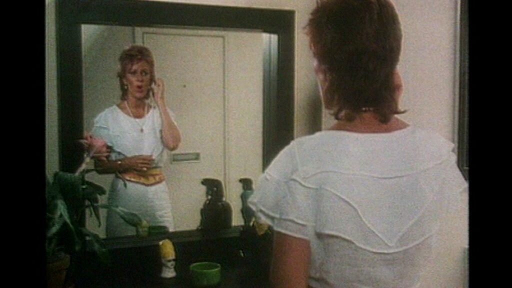 I KNOW THERE'S SOMETHING GOING ON - FRIDA (1982)