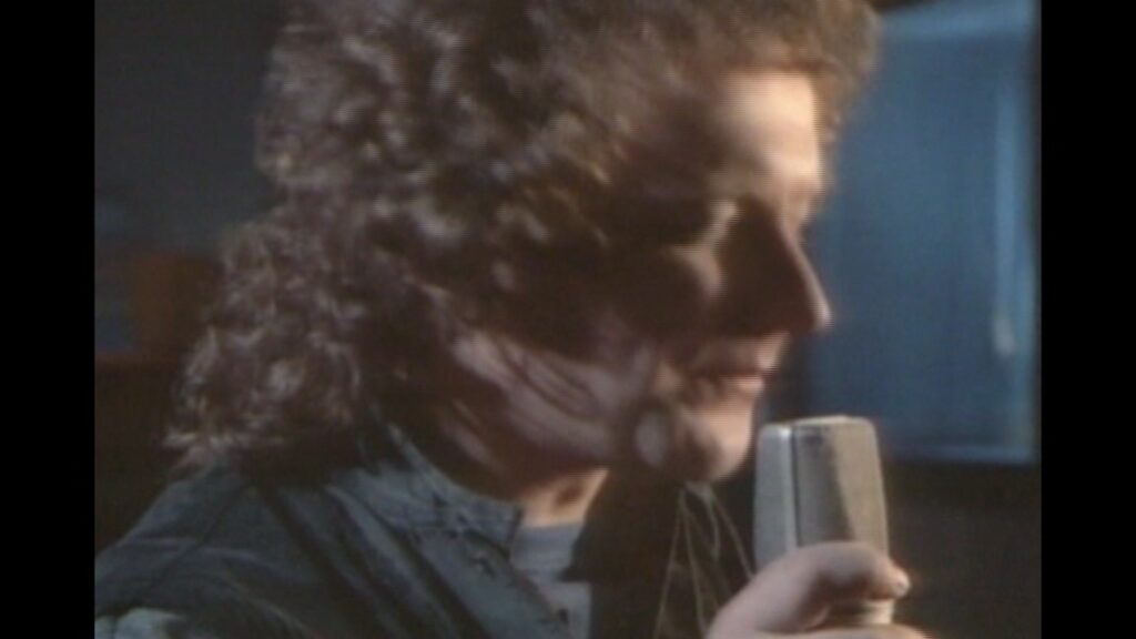 I WANT TO KNOW WHAT LOVE IS - FOREIGNER (1984)