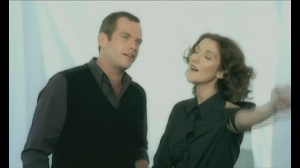 SOUS LE VENT - CELINE DION ET GAROU (2001)