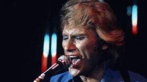 Johnny Hallyday : un inédit de 1973 refait surface avec la réédition d’Insolitudes