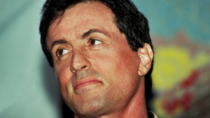 Sylvester Stallone : neuf opérations du dos et un terrible regret à 80 ans